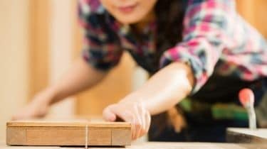 smooth cuts on table saw under 200