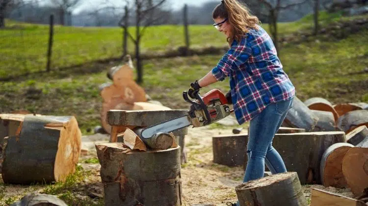 Check Is The Woman Chainsaw Is Enough Ergonomics